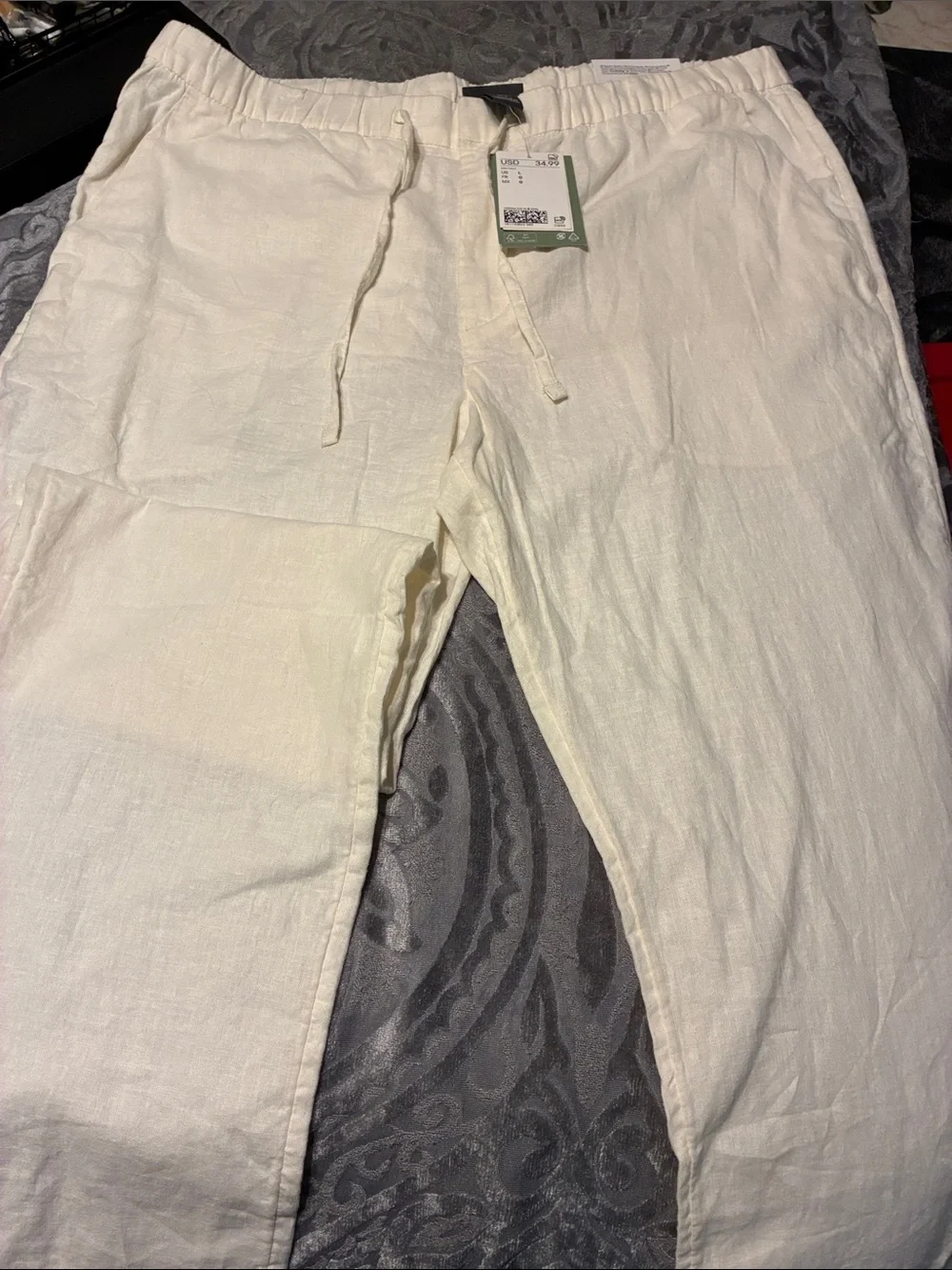 #555-|NWT-H&M (L)Men’s Linen-Blend Chinos in White Lenght:27”/waist:34”.